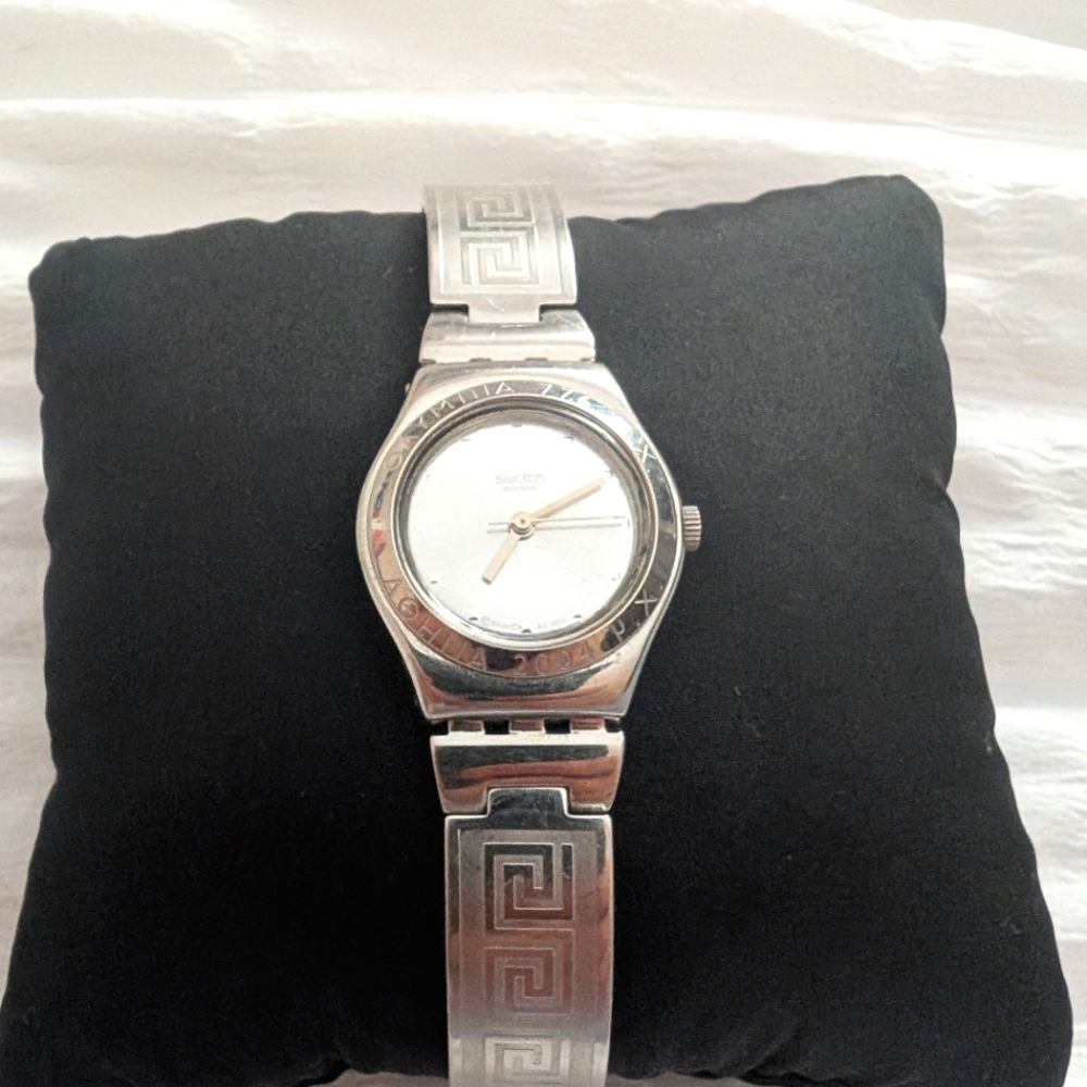 Silver Geometric Pattern Watch